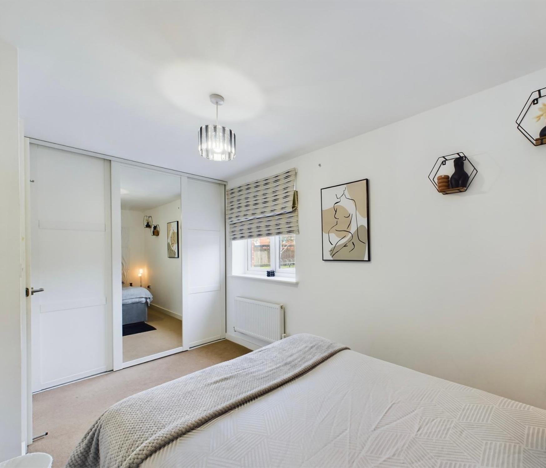Modern 2 Bed With Private Parking Appartamento